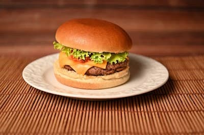 SATISSS - Hamburgueria & SteakHouse no Novo Horizonte - Foto 2