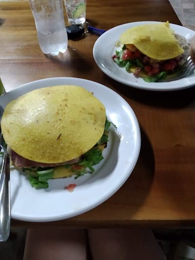 Restaurante Velho Casarão - Choperia - Lanchonete - Foto 5