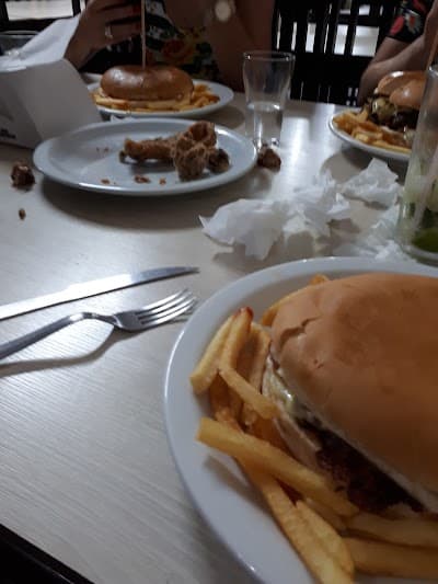 Restaurante Velho Casarão - Choperia - Lanchonete - Foto 6