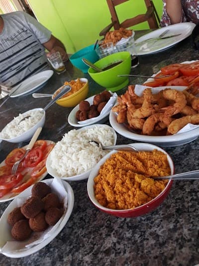 Estacionamento Do Restaurante Pratos Da Glória - Foto 2