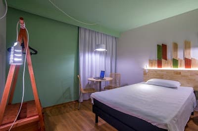 Ibis Styles Curitiba Santa Felicidade - Foto 2