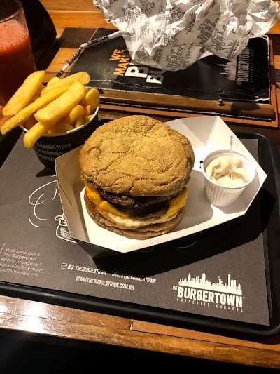 The Burgertown - Foto 2