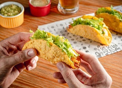 Cholos Taqueria - Foto 6