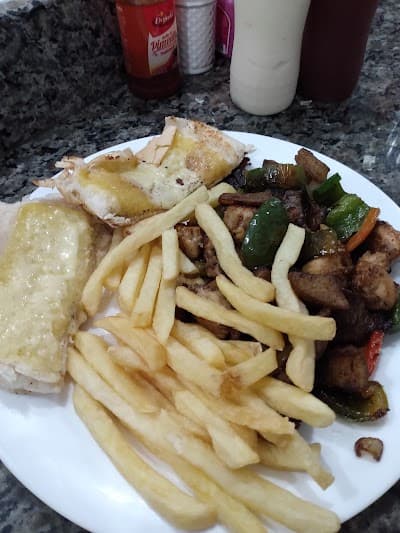 Lanchonete e Assados Renatinho - Foto 6