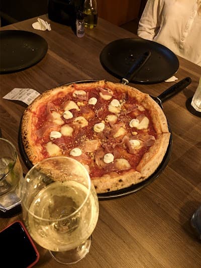 Di Napule Pizzaria - Foto 3
