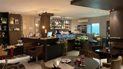 Liv In Café e Gastrobar - Foto 10