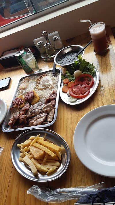 Restaurante e Pizzaria La Brescia - Foto 2
