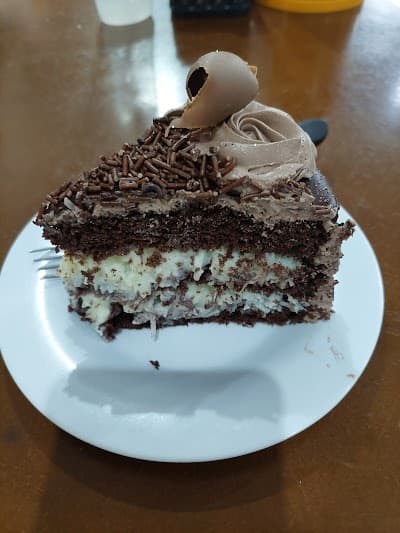 Padaria e Confeitaria Prestígio • Rau - Foto 7
