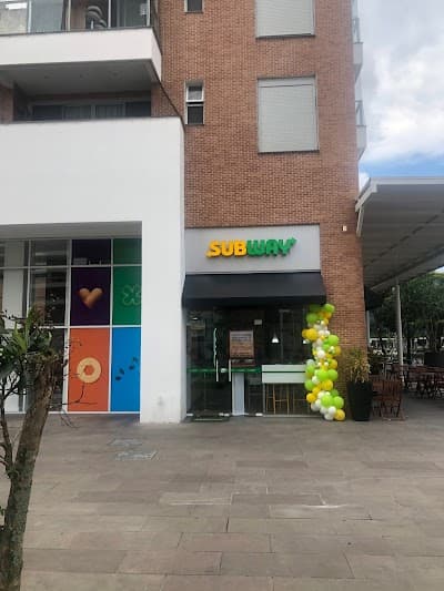 Subway Pedra Branca - Foto 4