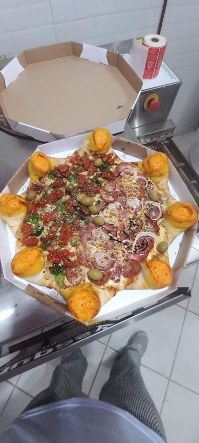 Pizzaria Famiglia Calabresi - Foto 8