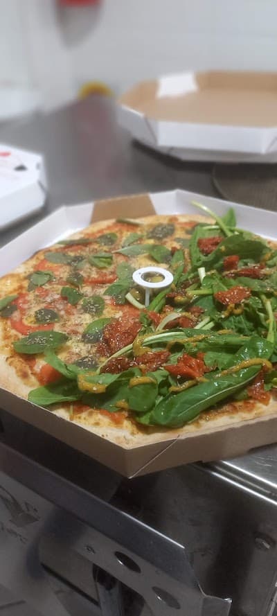 Pizzaria Famiglia Calabresi - Foto 9