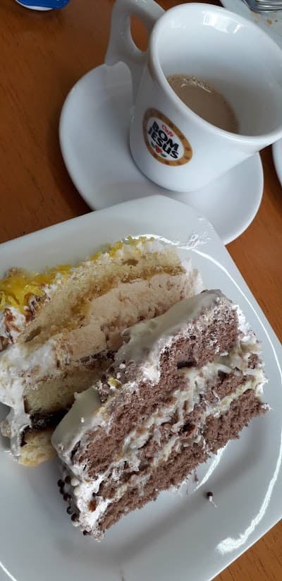 Padaria e Confeitaria Brasil - Foto 9
