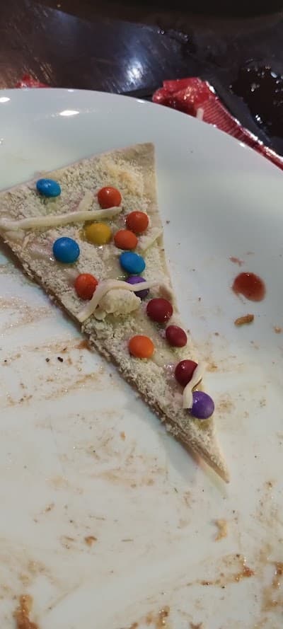 Cosmo Burger & Pizza - Foto 9
