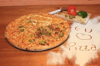 Pizzaria 4 Queijos Palhoça - Foto 2
