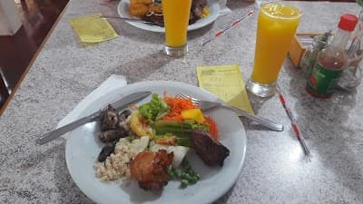 RESTAURANTE E CHURRASCARIA TRADIÇÃO - Foto 4