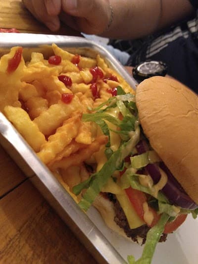 Fritas & Burguers (Jaú) - Foto 10