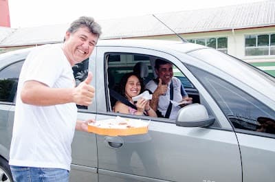 Rush Pizza Delivery - Foto 6