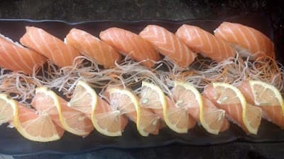 Sazan Sushi Delivery - Foto 10