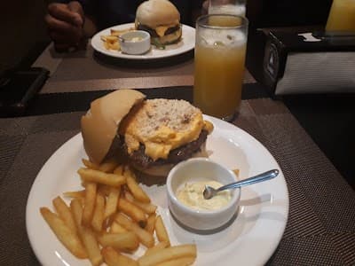 Brasa Hamburgueria Artesanal - Pederneiras - Foto 10