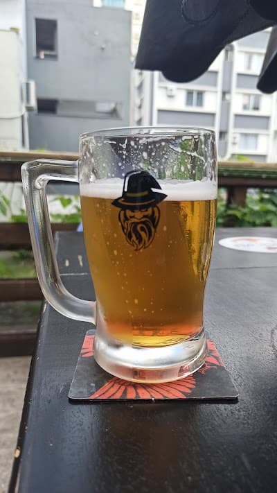 Magos da Cerveja Artesanal Gastropub e Brewshop - Foto 4