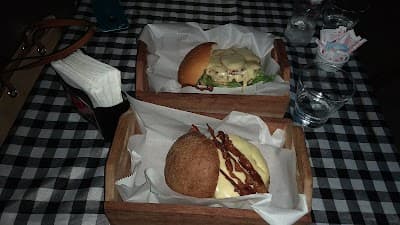 Comandante Hamburgueria - Foto 10