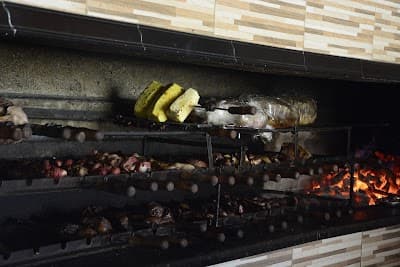 Churrascaria e Pizzaria Parafuso - Foto 8