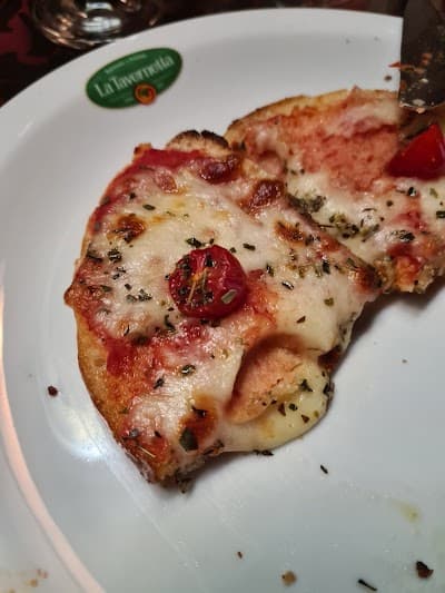 La Tavernetta Ristorante e Pizzeria - Foto 2