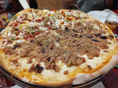 Sr. & Sra. Lucchese - Pizza Gourmet - Foto 2