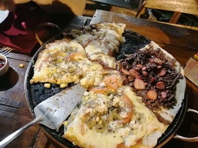 Sr. & Sra. Lucchese - Pizza Gourmet - Foto 9