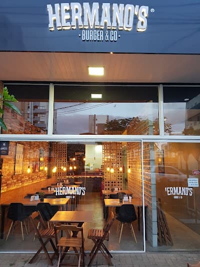 Hermano's Burger & Co - Foto 10