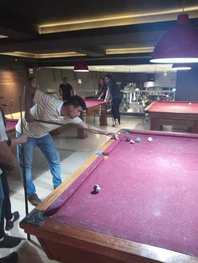 Strike Boliche & Bar - Foto 4