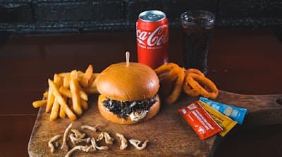 HUNTERS BURGER - Foto 2