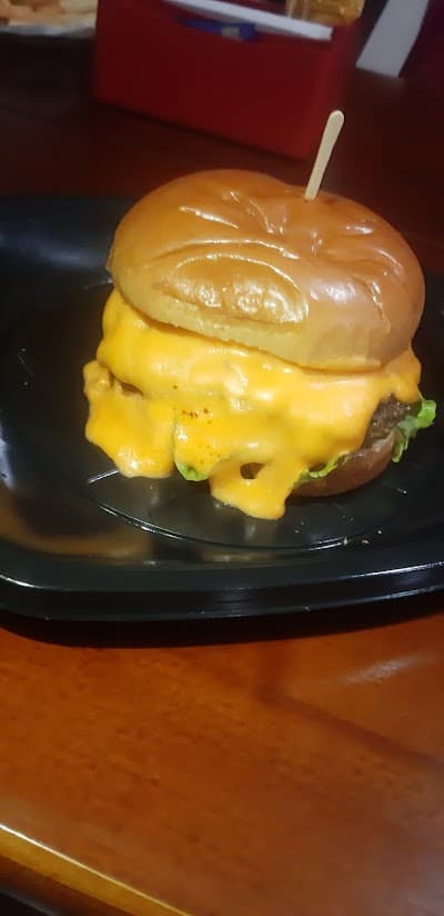 HUNTERS BURGER - Foto 9