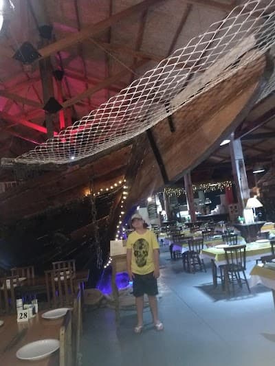 La Barca Restaurante e Pizzaria - Foto 6