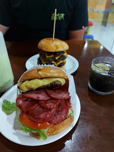 Santo Burger - Hamburgueria em Itajaí - Foto 6
