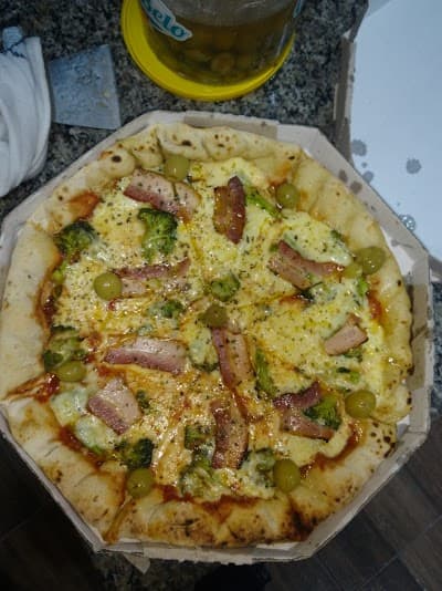Serranos Pizza Delivery - Foto 9
