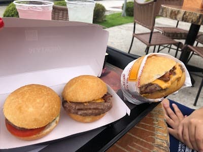 Madero & Jeronimo Burger Itajaí - Foto 2