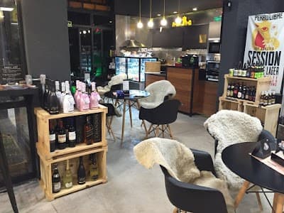 Posto Ipiranga - Johann (Posto, Garagem, Loja de Conveniência e Café) - Foto 8