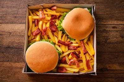 Skina Burger e Restaurante - Foto 6