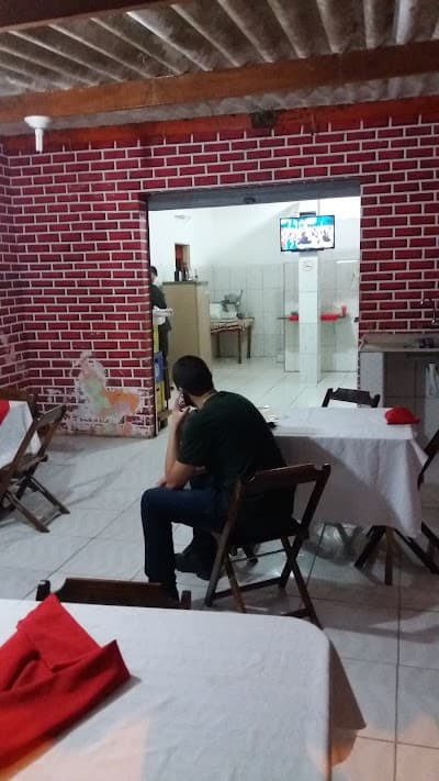 Pizzaria e Restaurante Luzia - Foto 2