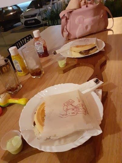 Manáh Burguer Divino - Foto 9