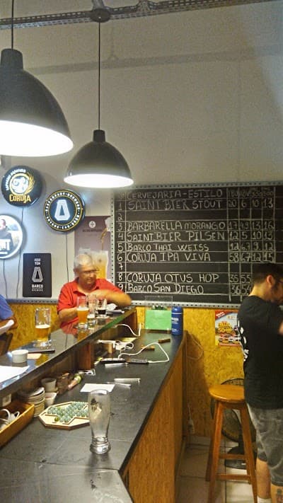 Magos da Cerveja Artesanal Gastropub e Brewshop