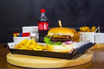 Pallet Burguer e Churras - Foto 1
